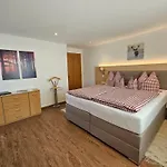 Waldruh 아파트 아첸키르흐