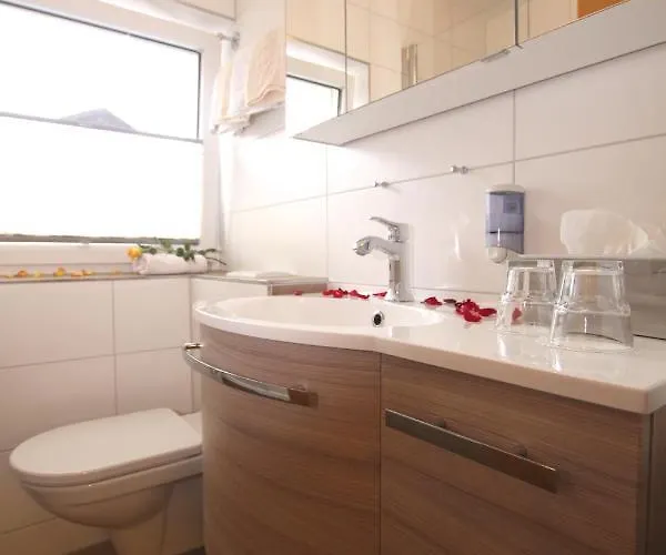 Waldruh アーヘンキルヒ